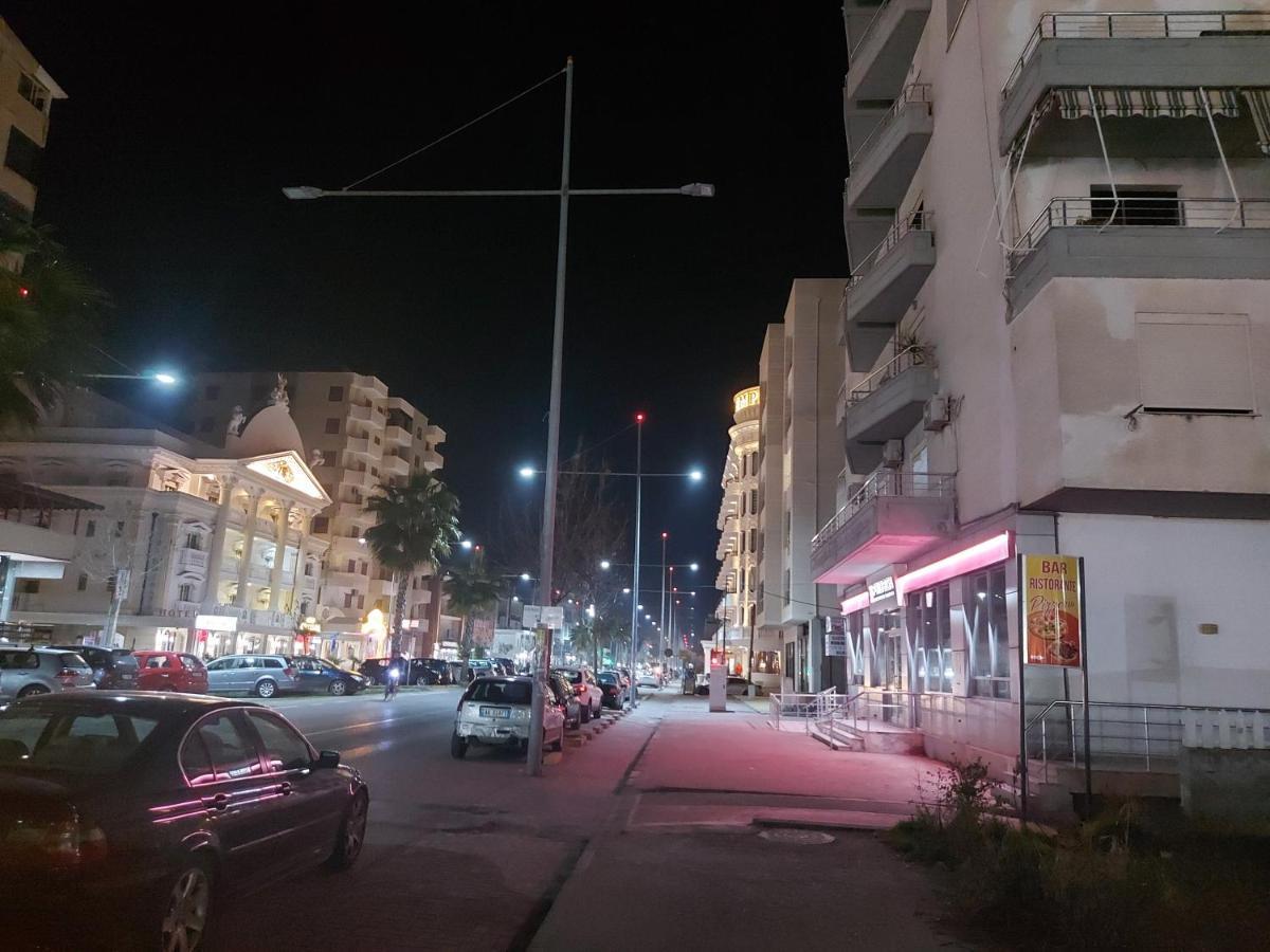Bral Apartment 3 Durrës Esterno foto