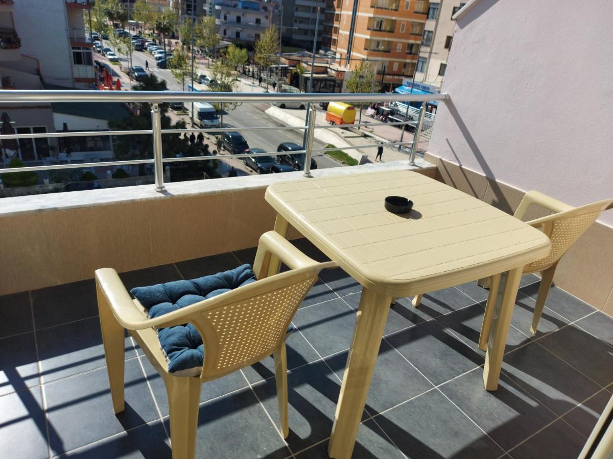Bral Apartment 3 Durrës Esterno foto